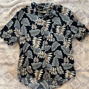 Summa | Black and Green Tropical Leaf Shirt | Size M